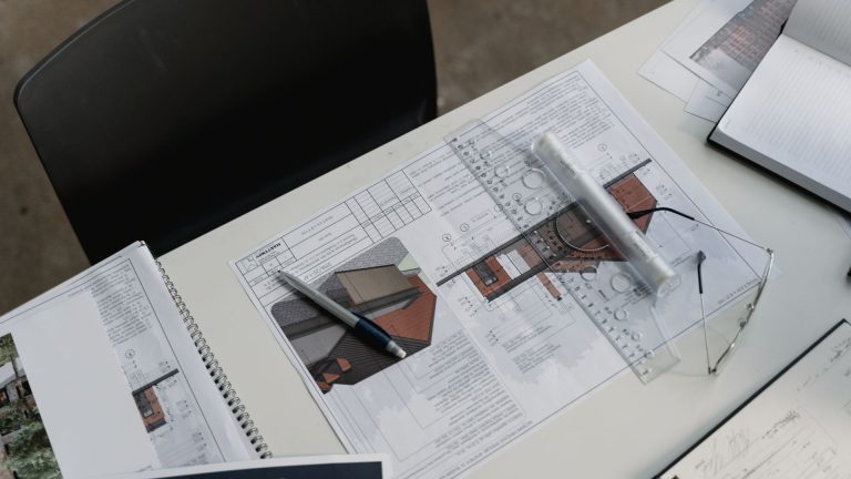 De l’appartement au jardin : comment préparer un croquis de jardin paysager avant d’installer bâches et auvents