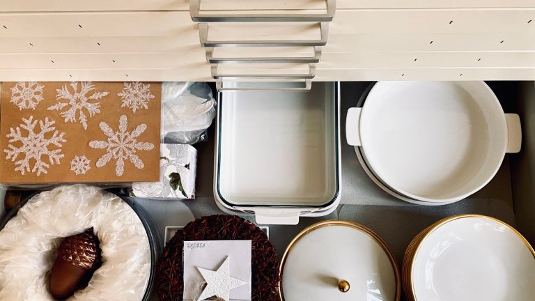 Comment optimiser l’espace de stockage dans une petite salle à manger ?